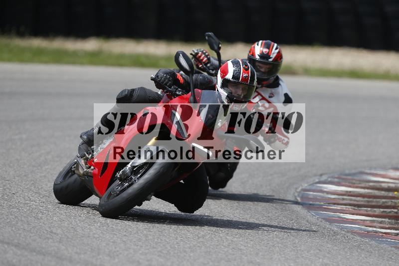 /27 12.06.2025 Ducati Schweiz Trackday Warmup  ADR/gruen-vert/ohne